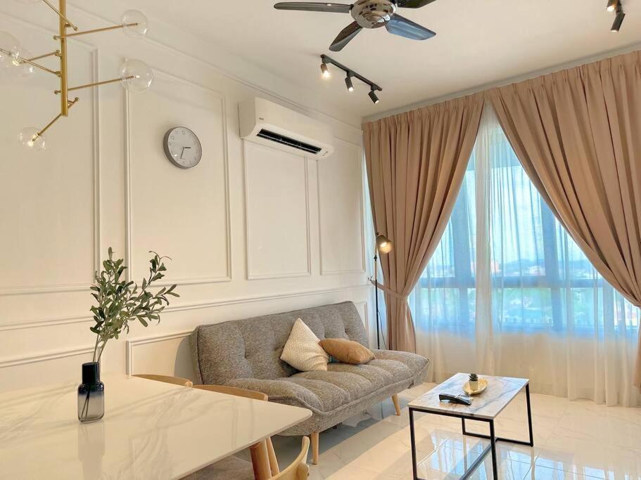 Netflix Two Bedroom Troika Kota Bharu Homestay 118 Ngoại thất bức ảnh