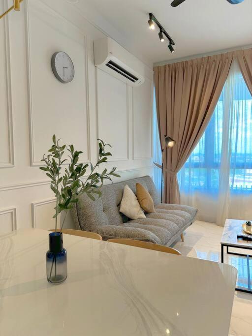 Netflix Two Bedroom Troika Kota Bharu Homestay 118 Ngoại thất bức ảnh